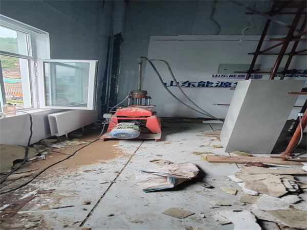 长城区地基基础下沉墙体裂缝加固注浆顶升施工