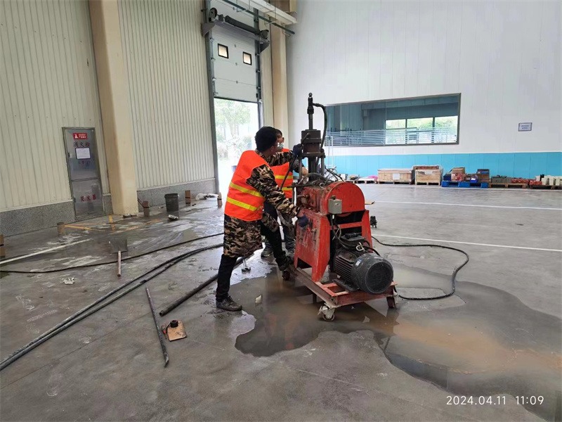 长城区厂房地面下沉塌陷注浆加固施工